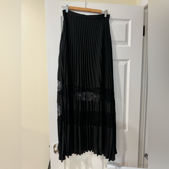 ASTR the Label Black Lace & Chiffon Maxi Skirt - Picture 2 of 2